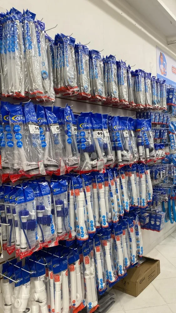 Expositor de kits, tubos e acessórios sanitários Censi na Jhow Mais